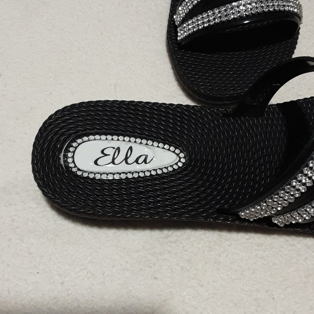 Ella Black Sandals with Silver Straps SIZE 8. - Picture 2 of 9
